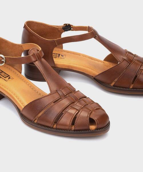 Semi abierto | VALENCIA W7D-1835 | CUERO | Pikolinos