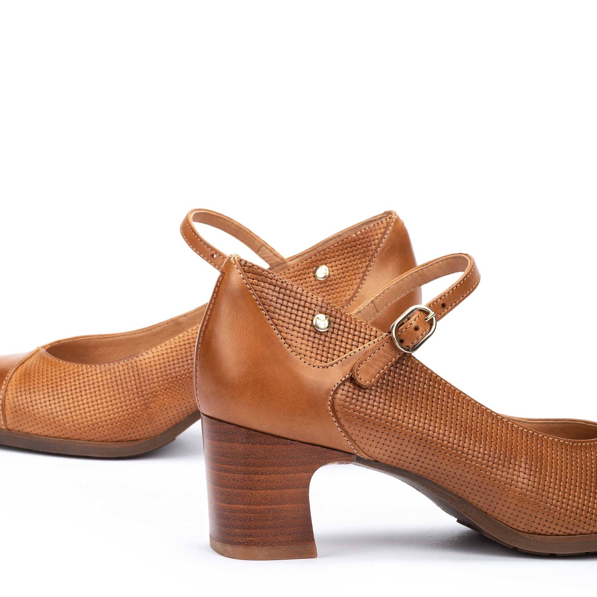 Zapatos tac&oacute;n | LUGO W8P-5879, BRANDY, large image number 60-W8P-5879_250_Pikolinos_LUGO_BRANDY_full.jpg | null