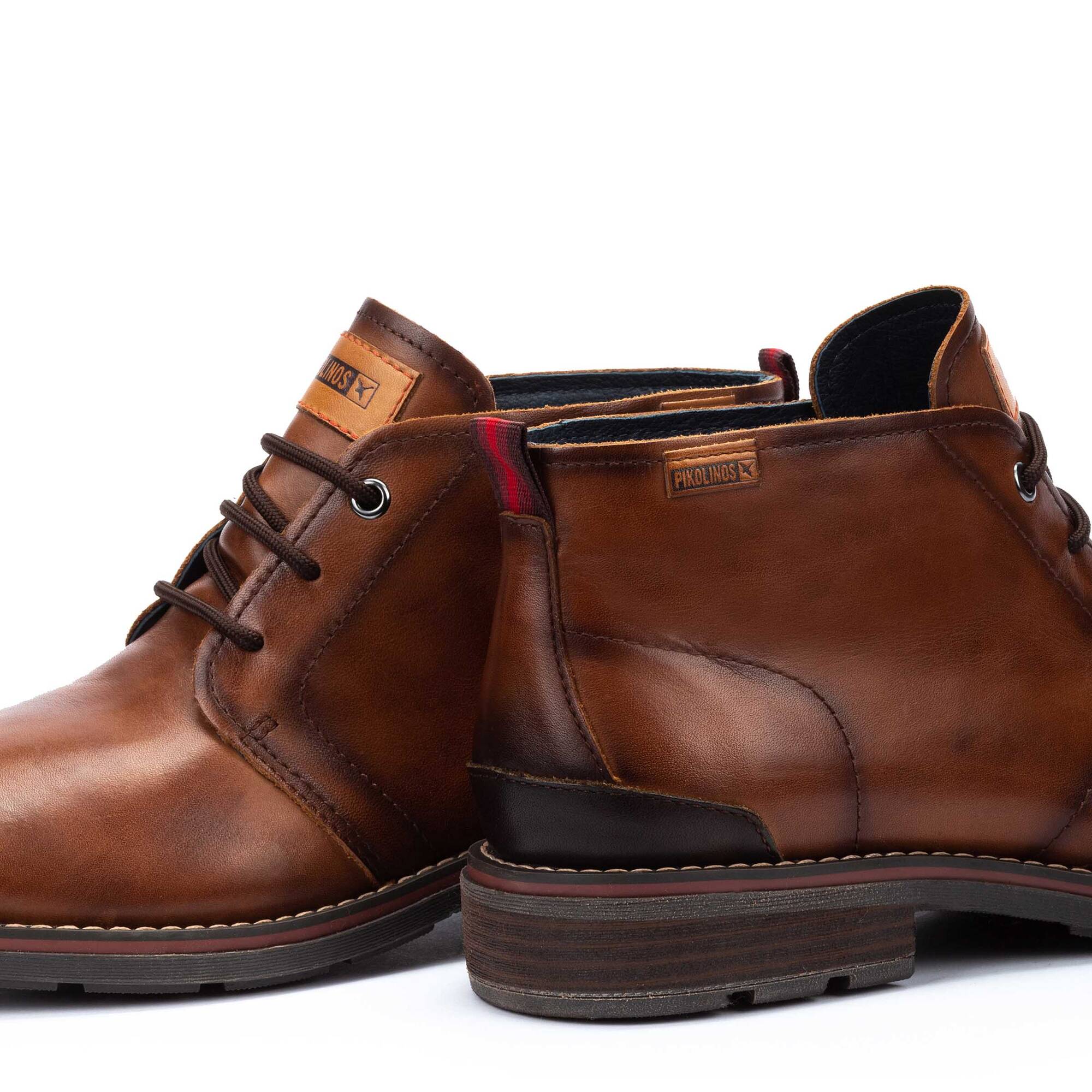 Botas y botines | YORK M2M-8027, CUERO, large image number 60-M2M-8027_202_Pikolinos_YORK_CUERO_full.jpg | null