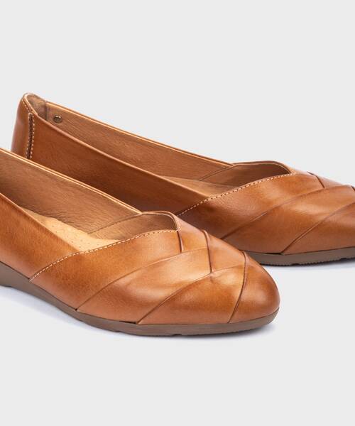 Bailarinas | ALEDO W3U-5860 | BRANDY | Pikolinos