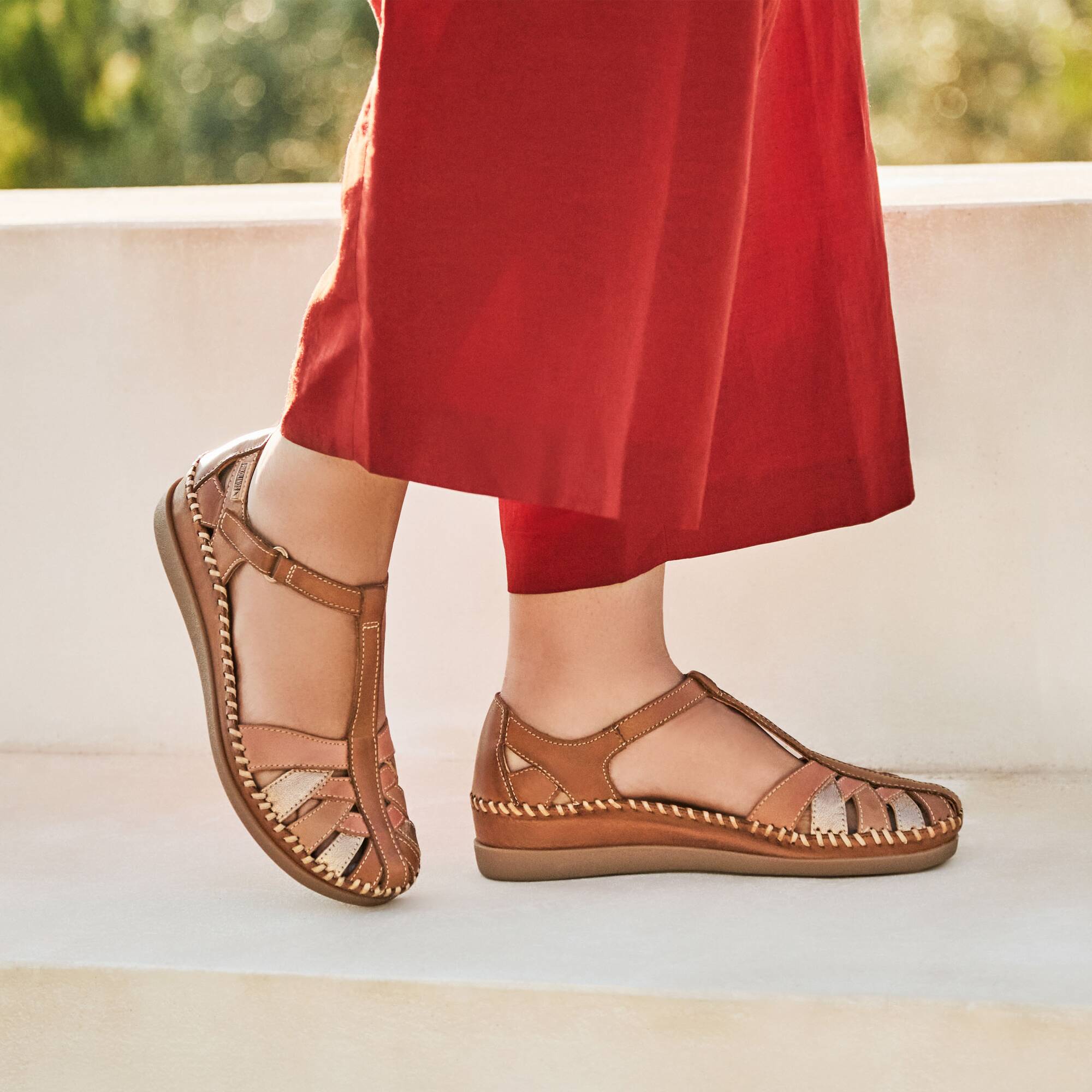 Semi abierto | CADAQUES W8K-0705C1, BRANDY, large image number 90-W8K-0705C1_250_Pikolinos_CADAQUES_BRANDY_full.jpg | null