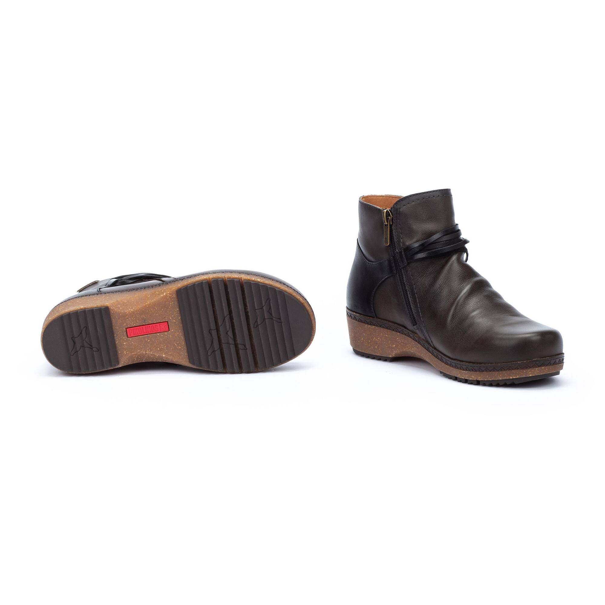 Botines Planos | GRANADA W0W-8980C1, LEAD, large image number 70-W0W-8980C1_058_Pikolinos_GRANADA_LEAD_full.jpg | null