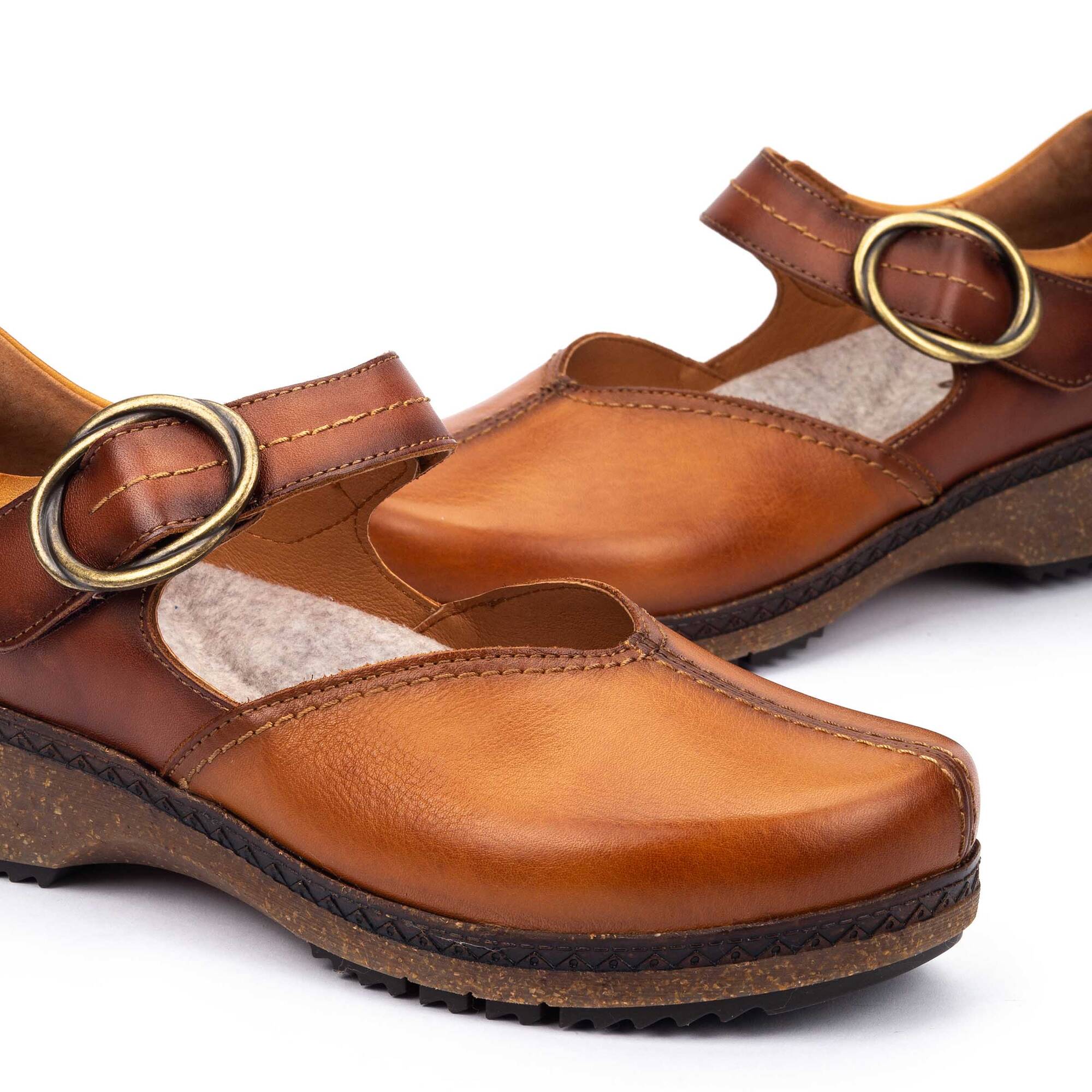 Zapatos planos y Flats | GRANADA W0W-4837C1, BRANDY, large image number 60-W0W-4837C1_250_Pikolinos_GRANADA_BRANDY_full.jpg | null