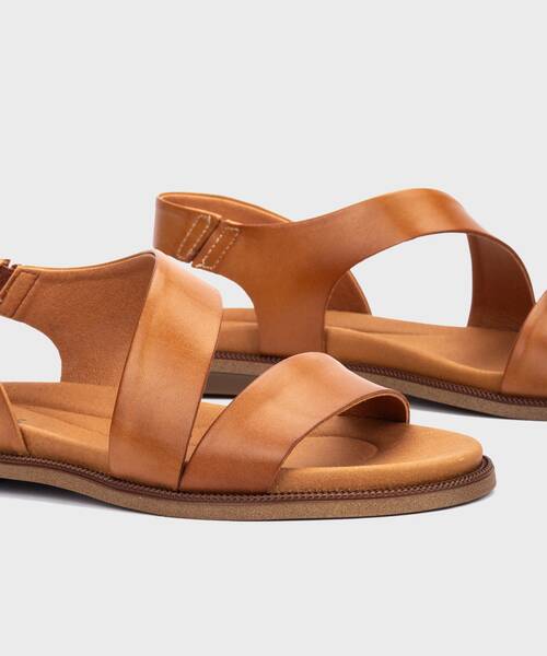 Sandalias Planas | NAVIA W3E-0652 | BRANDY | Pikolinos
