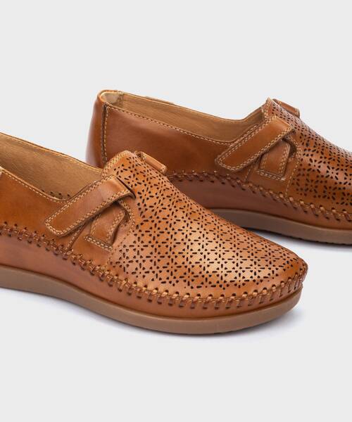 Zapatos planos | CADAQUES W8K-4852 | BRANDY | Pikolinos