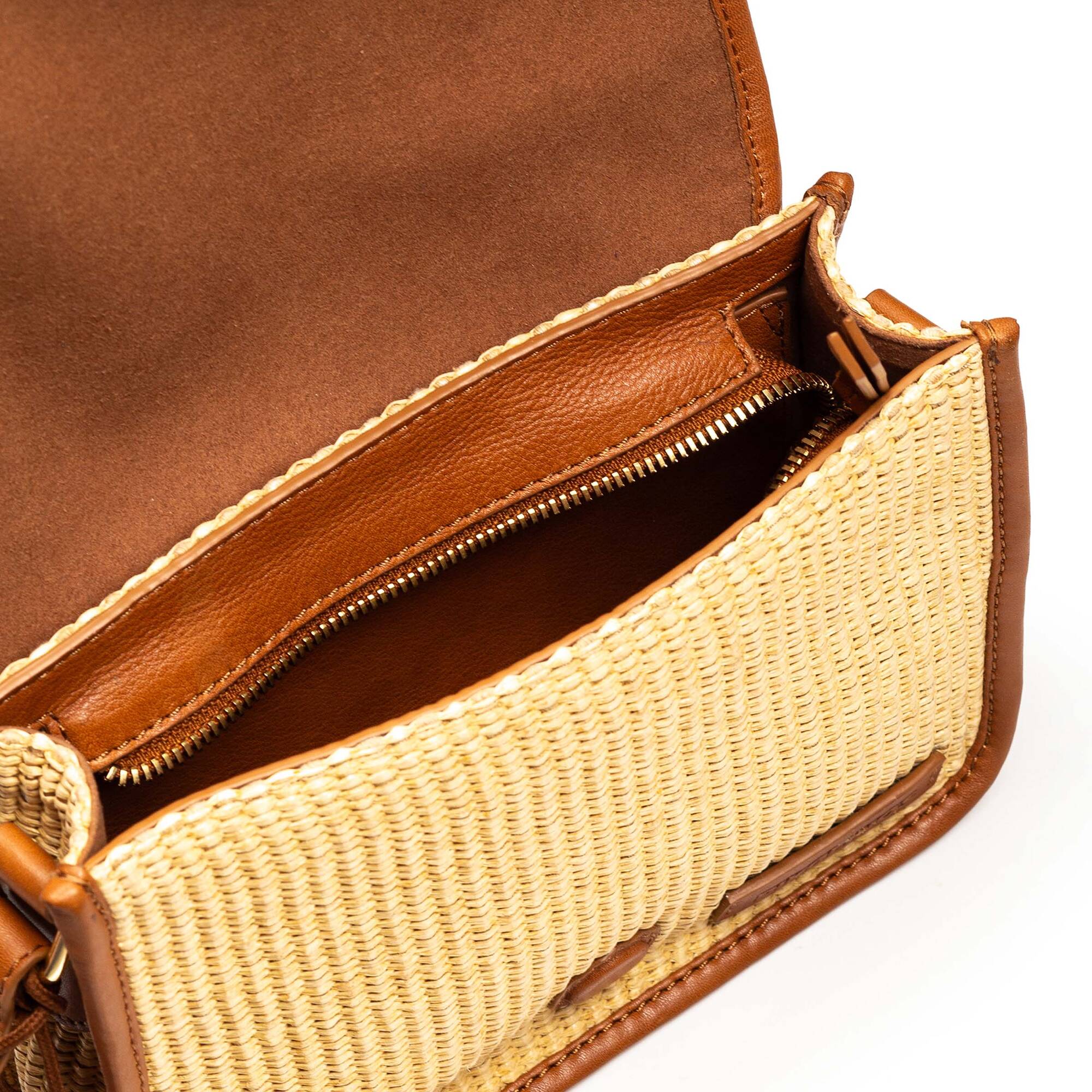 null | ALTAFULLA WHA-1139C1, BRANDY, large image number 100-WHA-1139C1_250_Pikolinos_ALTAFULLA_BRANDY_full.jpg | null