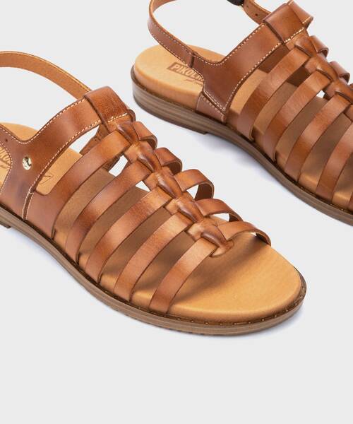 Sandalias planas | FORMENTERA W8Q-0799 | BRANDY | Pikolinos