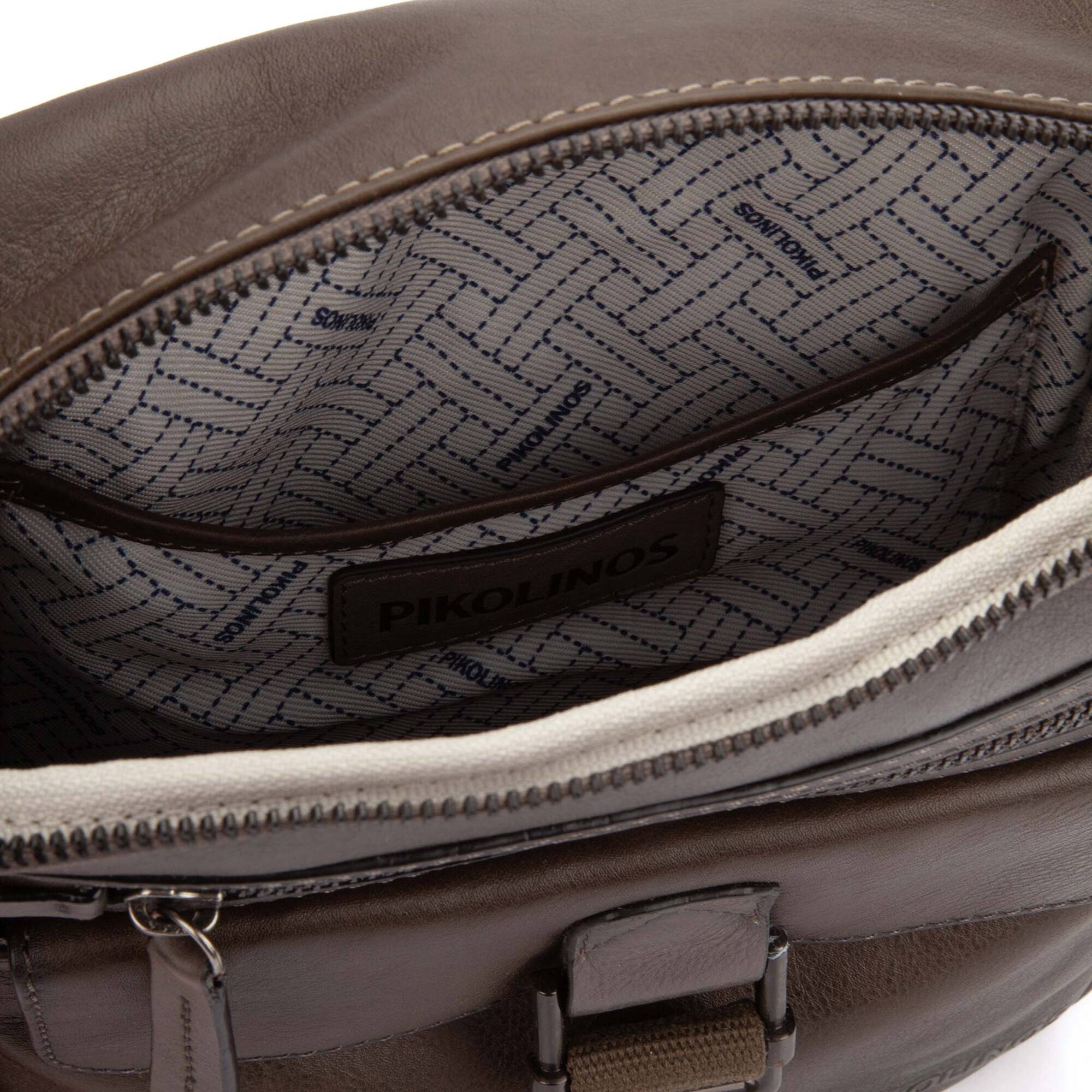 null | PARLA MHA-188C2, PICKLE, large image number 100-MHA-188C2_430_Pikolinos_PARLA_PICKLE_full.jpg | null