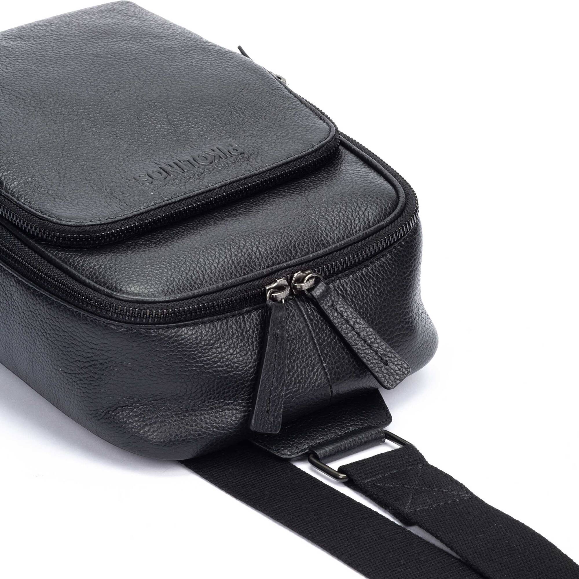 null | TAMBO MHA-797, BLACK, large image number 60-MHA-797_000_Pikolinos_TAMBO_BLACK_full.jpg | null