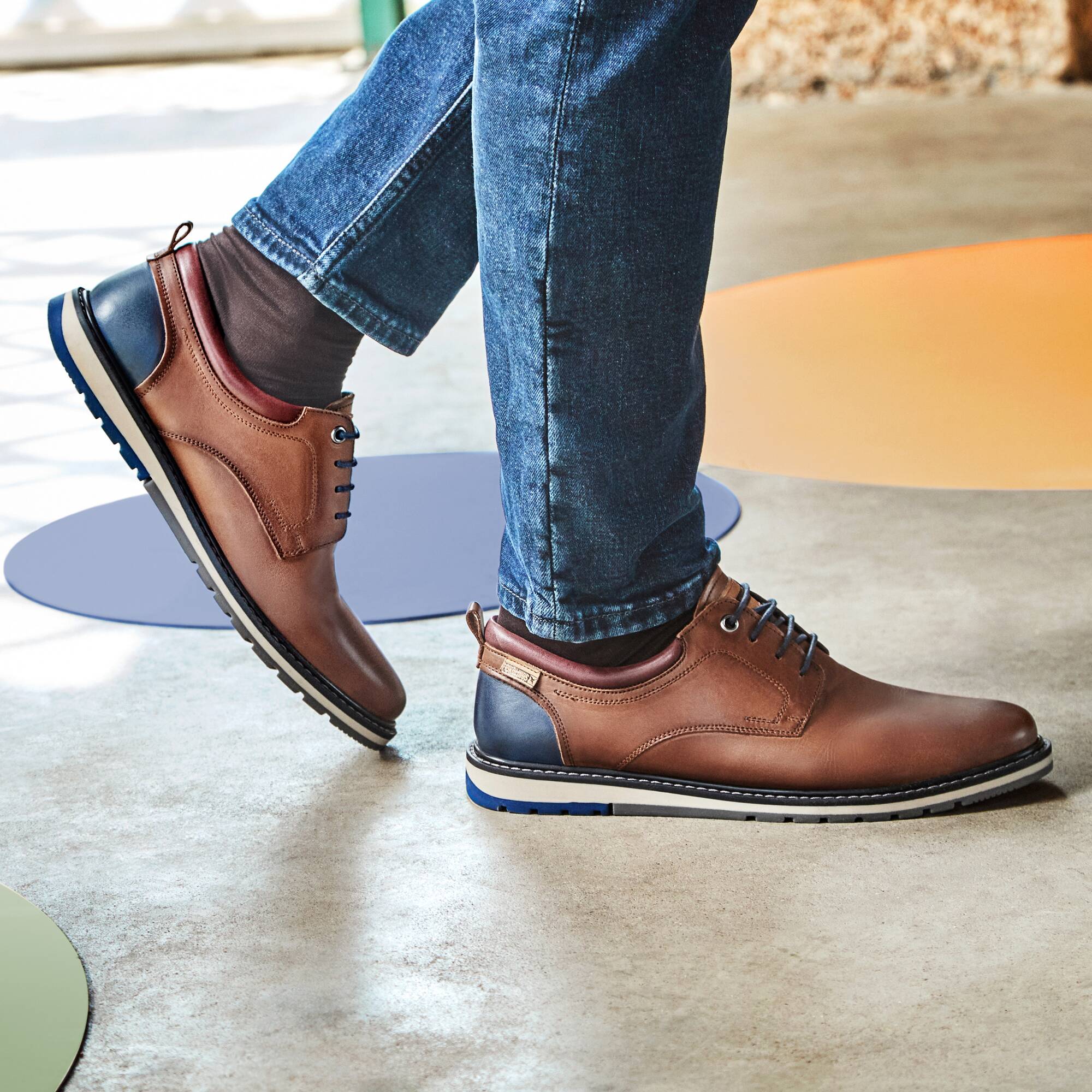 Zapatos Casuales | BERNA M8J-4183, CUERO, large image number 90-M8J-4183_202_Pikolinos_BERNA_CUERO_full.jpg | null